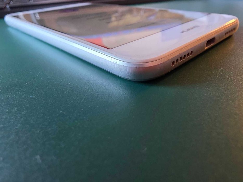 Telefone Huawei P8 Lite 2017 muito bom estado