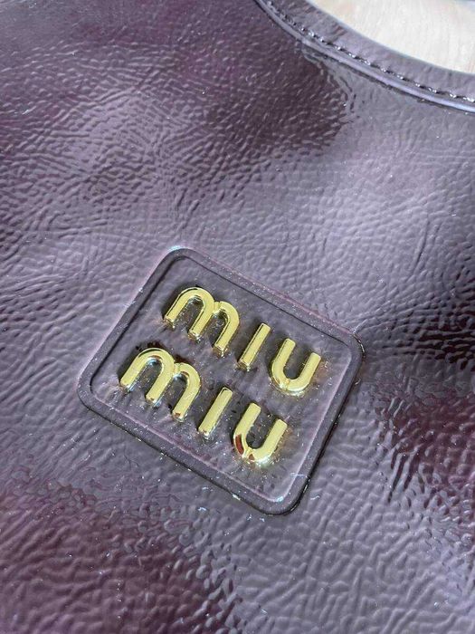 Tote Bag Miu Miu Castanha Brilhante