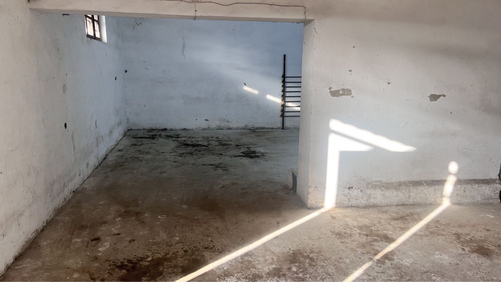 Комерційне приміщення Біля ЖД вокзалу 220 м2 Оренда Склад Виробниче