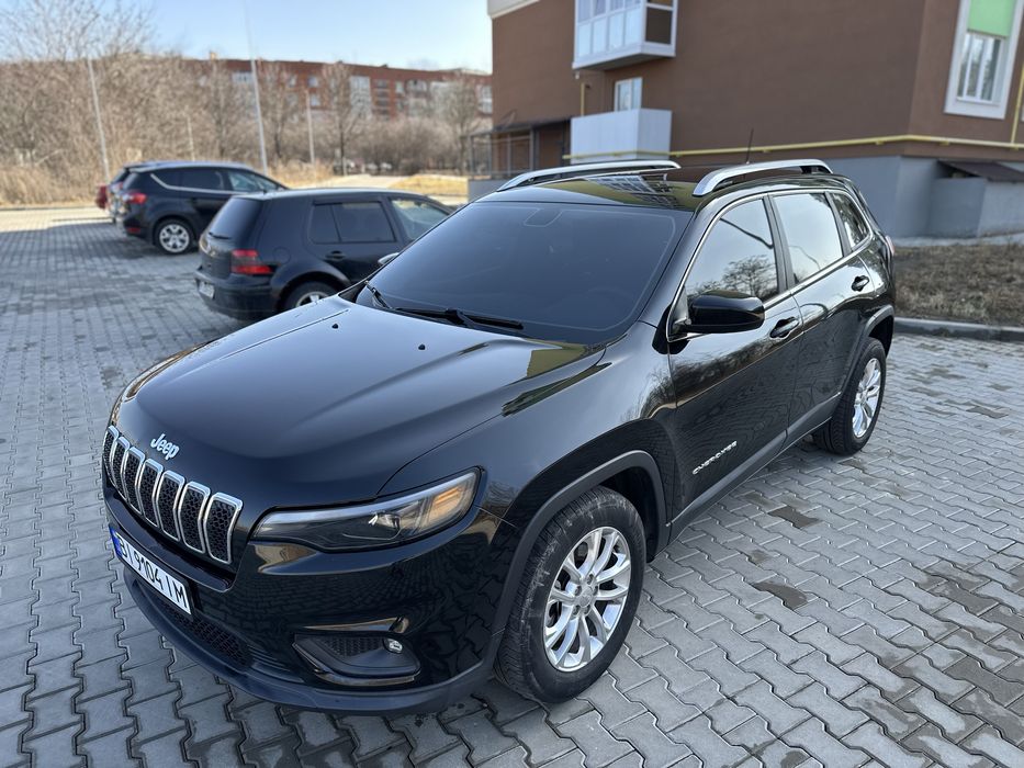 Джип Чироки 2.4 бензин