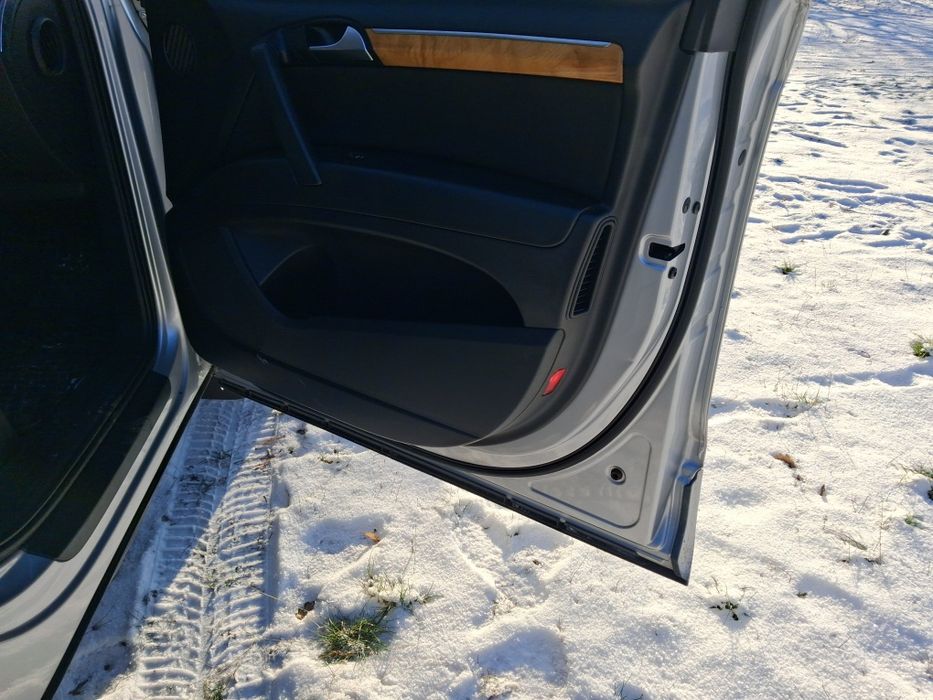 Продам Audi Q7 Quattro(без вкладень)