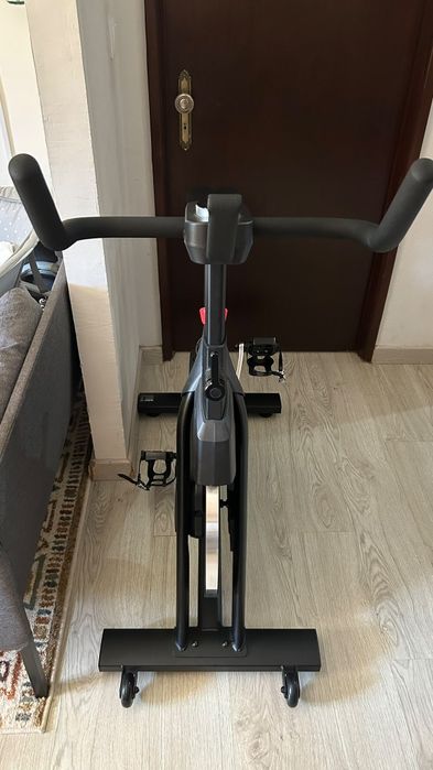 Bicicleta estática - Rebel Active