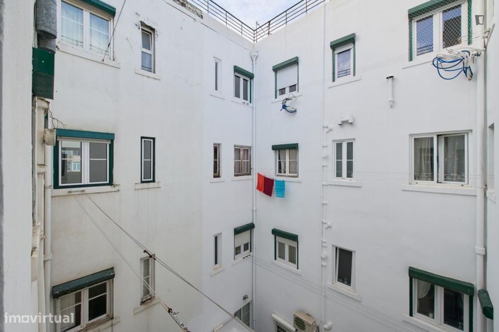 Quarto - localizado em Entrecampos Lisbon