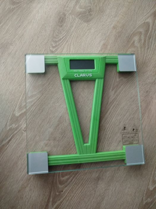 Vershold Clarus waga łazienkowa z wyświetlaczem LCD