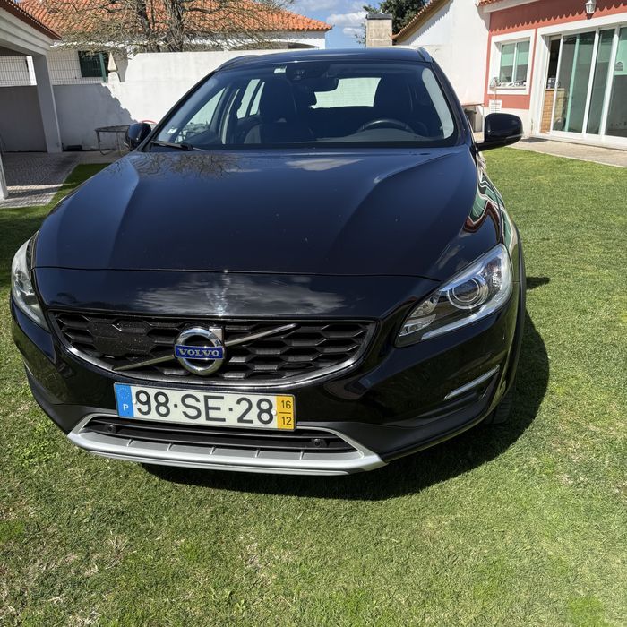 VOLVO V60 cross country