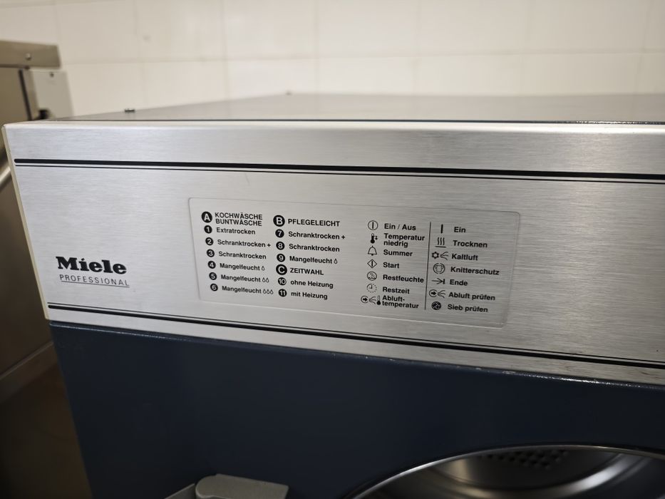 Професійна сушильна машина 12 кг Miele T