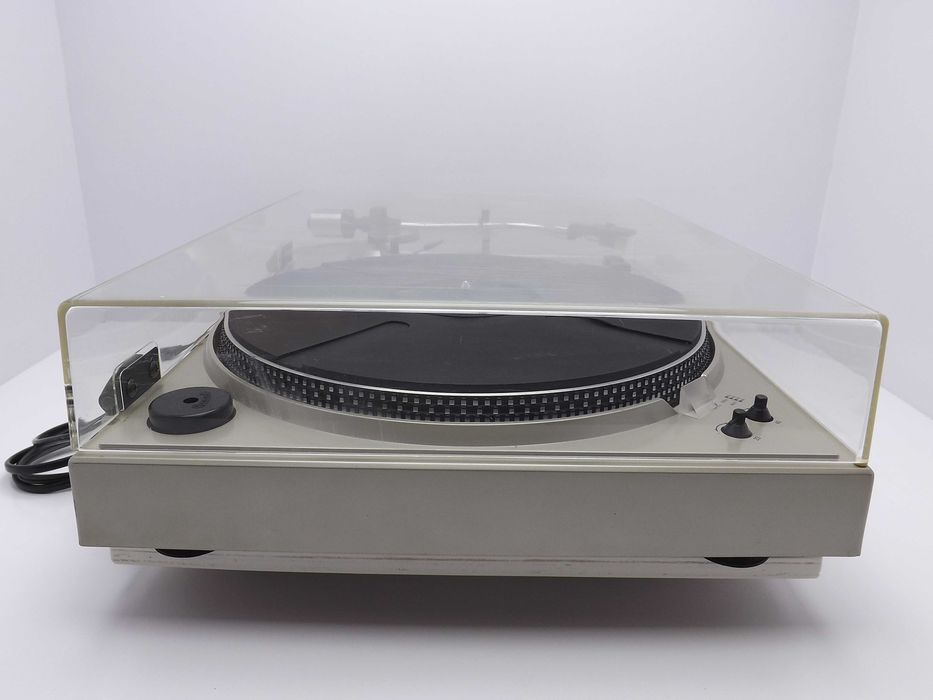 Gramofon TEC System 300 M Direct Drive Player (Micro Seiki DD23)