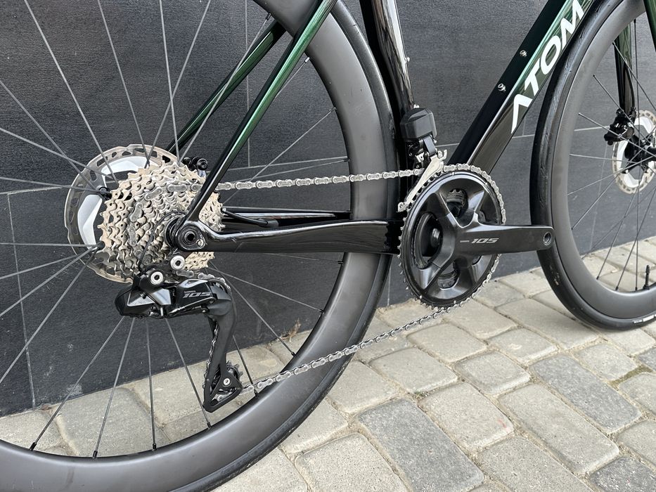 Топовий Бельгійський шосейник на 105 Di2 2/12 та карбон колесах