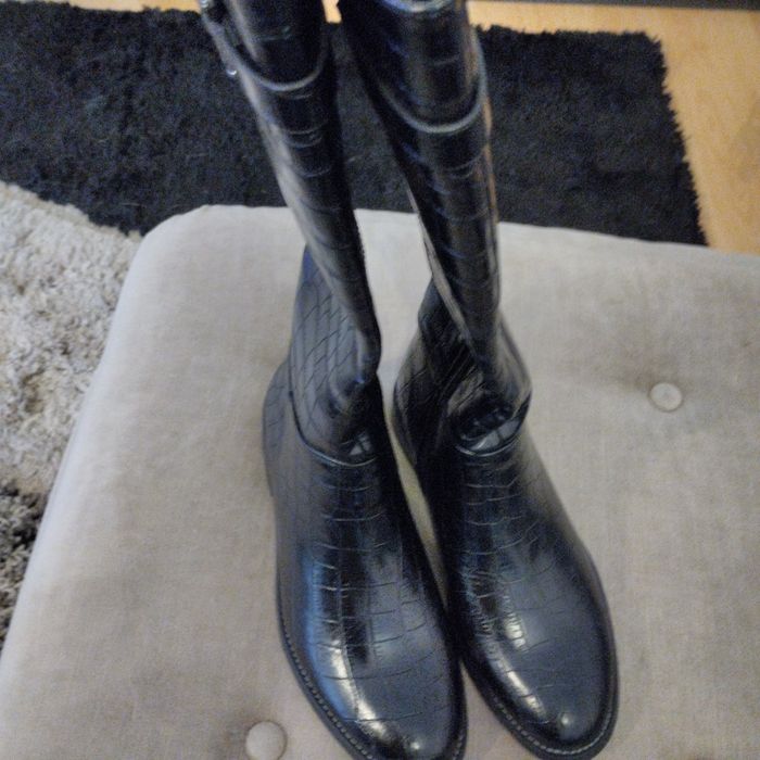 Botas de cano alto pretas 37 (ler descrição)