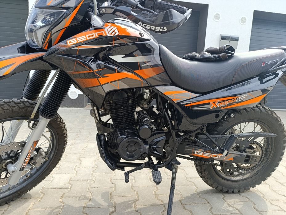 Продам мотоцикл GEON X-Road Light 200