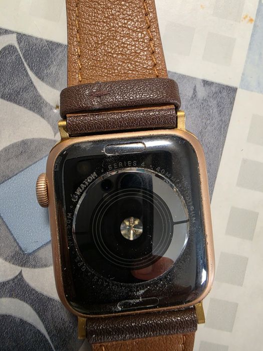 Vendo Apple watch 4 gold