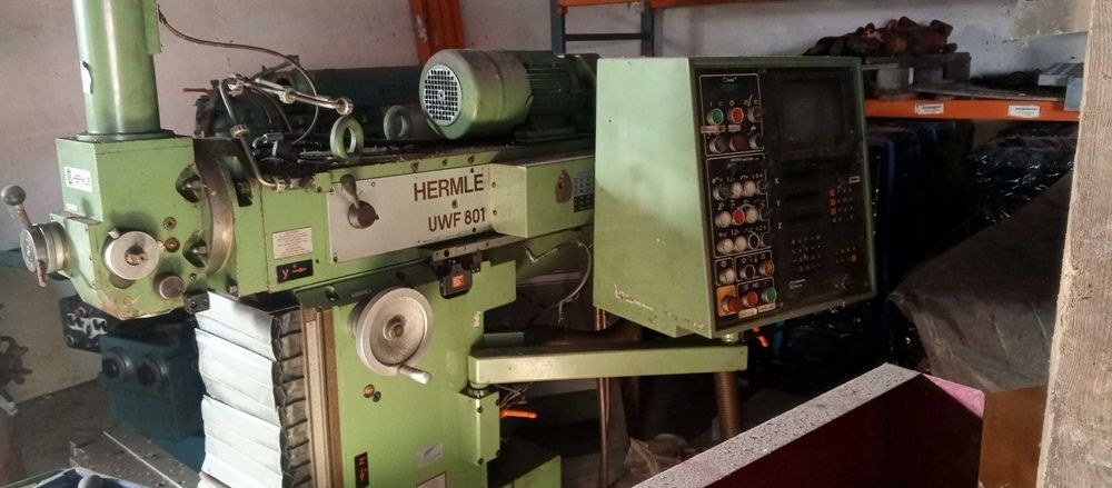 Frezarka Hermle UWF801