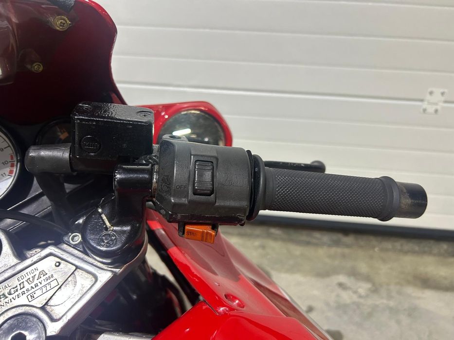 Cagiva Freccia 125 C 10 R - Série Limitada Anniversary.