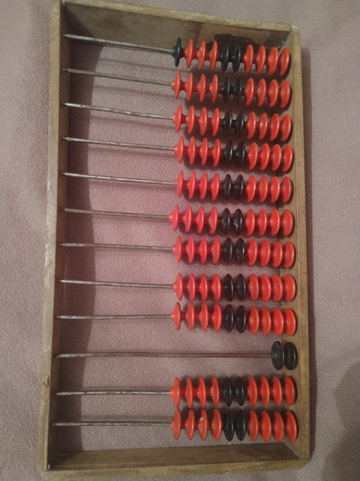 Stare liczydło drewniane