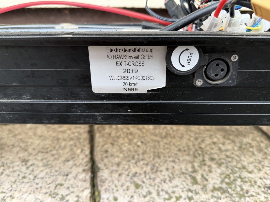 E-Scooter IO HAWK Exit-Cross-Premium