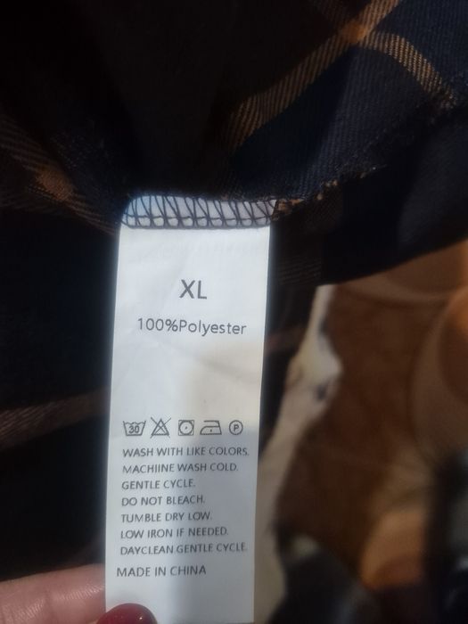 Сукня в клітинку