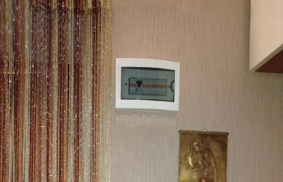Продам комуну на Черемхах з ремонтом (300-297)