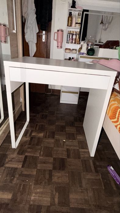 Secretaria de escritorio nova