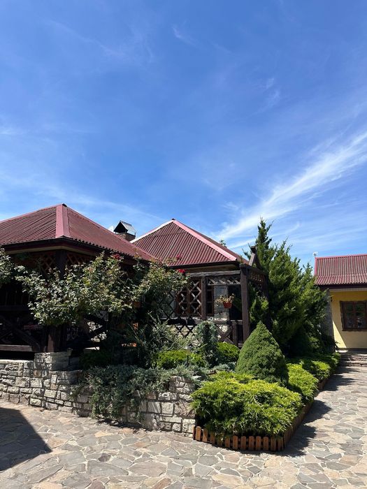 Продається дачно - туристичний комплекс  в с.Велика Слобідка( Хмельн.