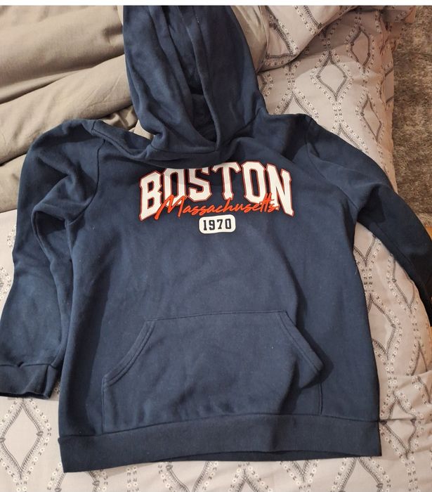 Camisola com carapuço