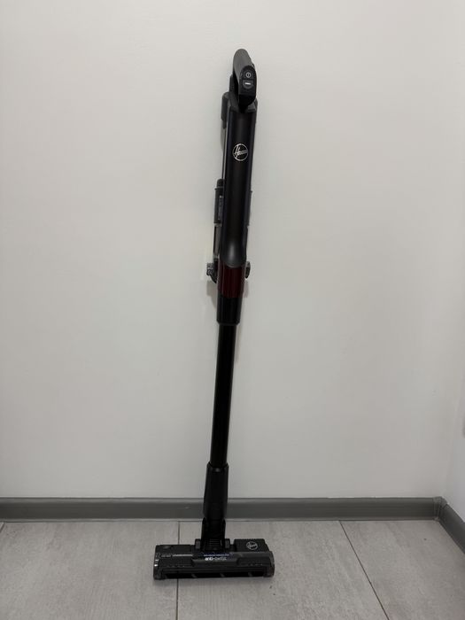 Вертикальні пилососи Dyson V6