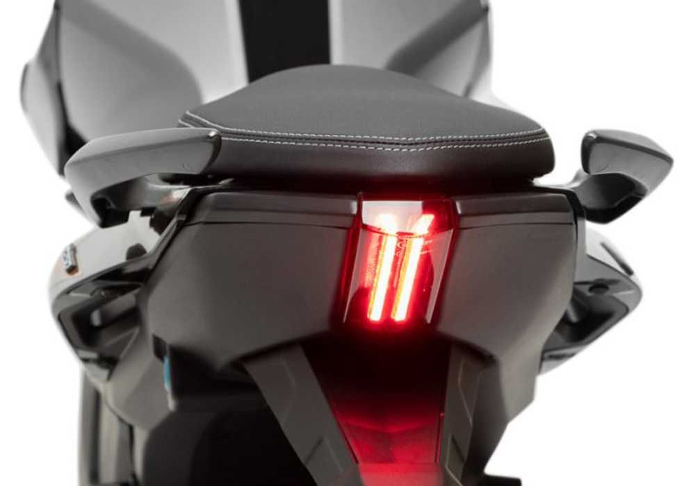 Акція зимові знижки !!! мотоцикл LONCIN LX250-15D 4VNAKED