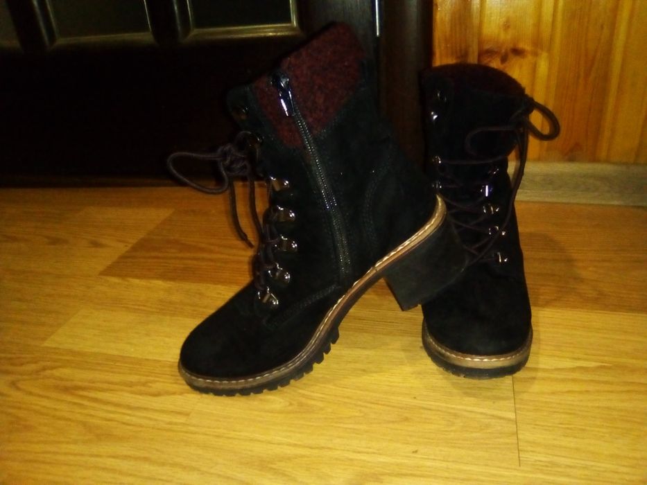 Ботинки зимні жіночі
