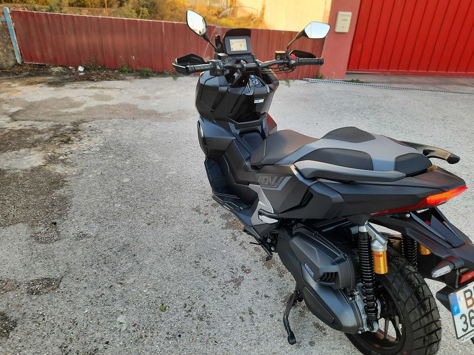 Honda ADV 350 Nova