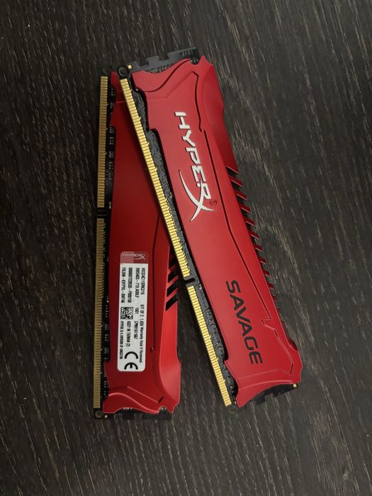 Hyperx Savage kości 16 GB RAM DDR3 2400 MHz