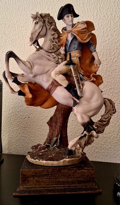 Peça em marmore imperador Napoleão Bonaparte