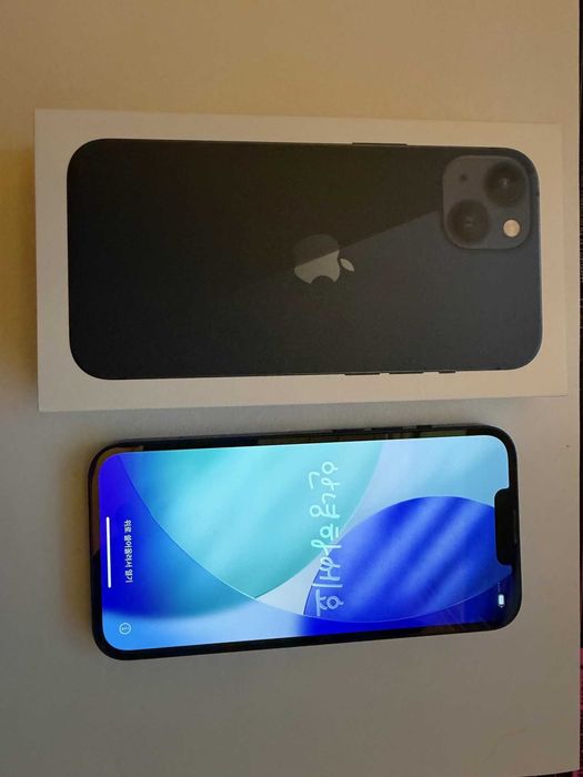 Telefon iPhone 13