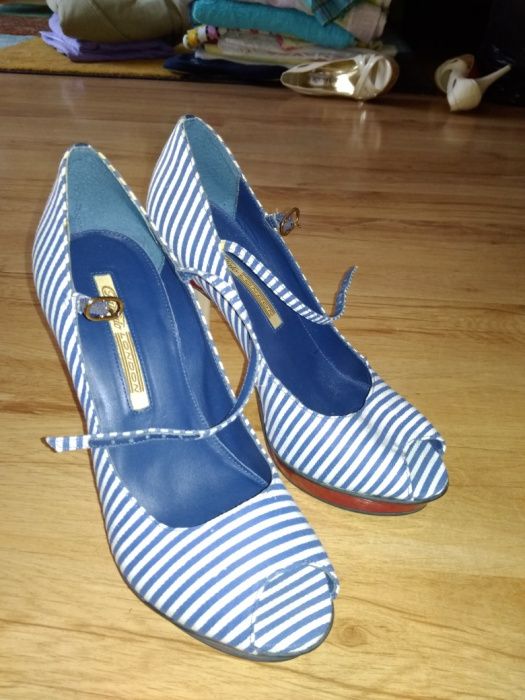 Buty na platformie