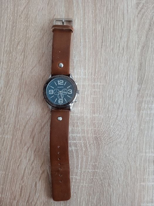 Zegarek męski firmy Avon