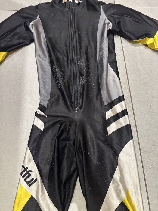 Guma narciarska 128 dla dziecka kombinezon wyścigowy