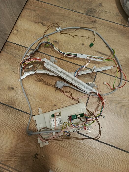 Modół sterowania suszarki Bosch z pompą ciepła