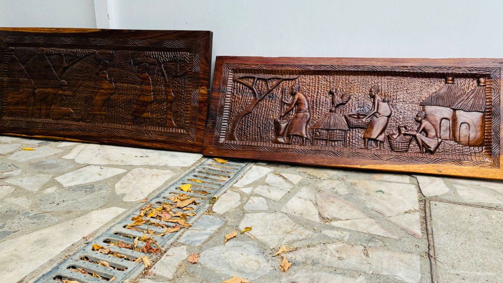Painéis africanos em talha