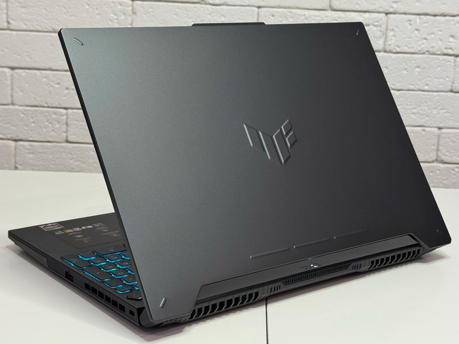 Asus Tuf Gaming A15/144Hz/Ryzen 7-7735HS/16 GB DDR5/1 TB SSD/RTX 4050