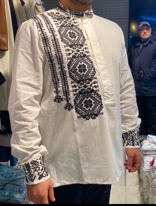 Чоловічі вишиті сорочки чоловіча вишиванка