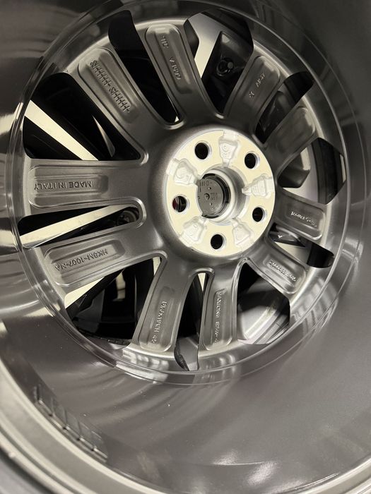 Nowe oryginalne koła zimowe alufelgi 19 Jaguar F Pace X761