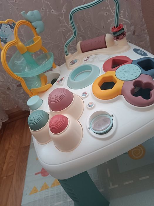 Ігровий стіл розвиваючій,бізі стіл