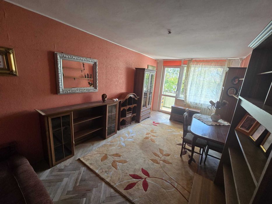 Na sprzedaż 2 pokojowe mieszkanie w centrum z widokiem na jezioro