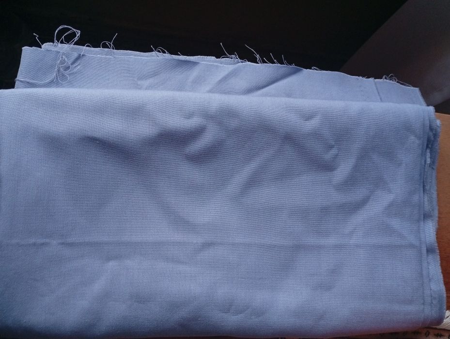 Відрізки  тканини.