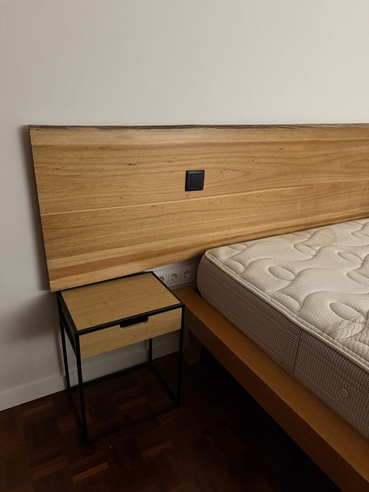 Quarto completo em madeira