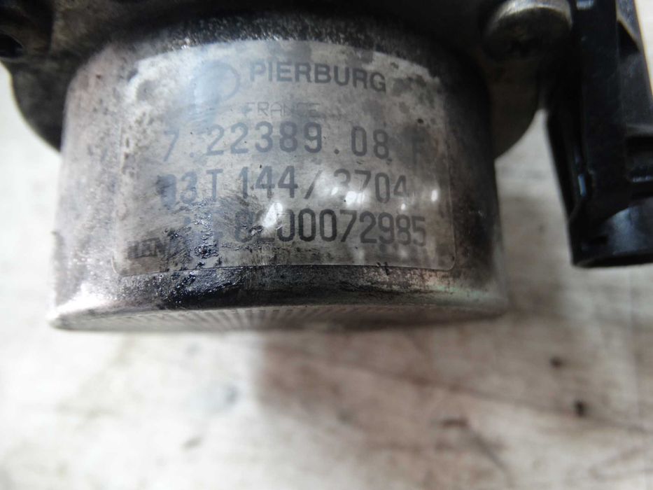 Б/у вакуумний насос Opel movano nissan primstar renault 1.9 8200072985