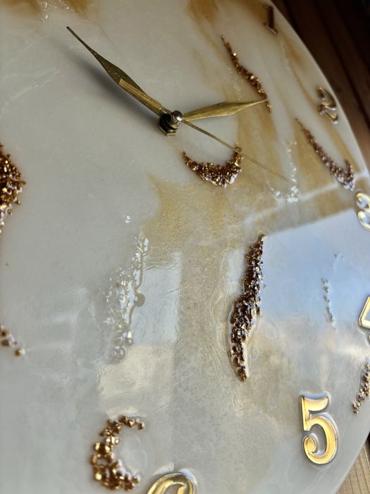 Годинник ручної роботи з епоксидної смоли ручної роботи