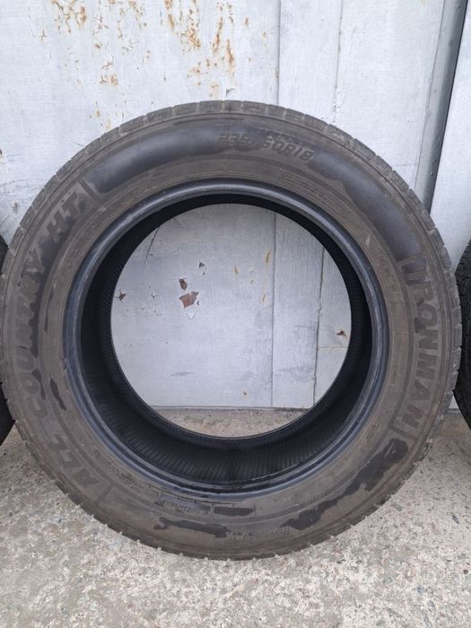 Всесезонная резина, пара Ironman 235/60/18