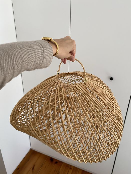 Abajur em Rattan da marca UmaCantik