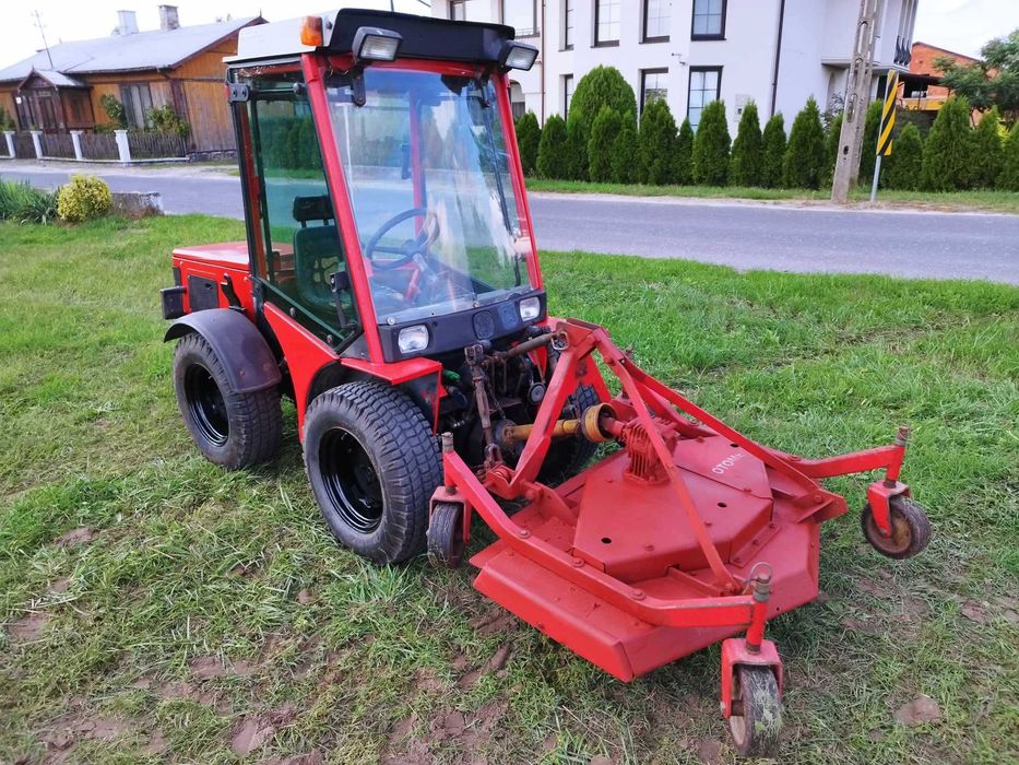 Antonio Carraro 3800 HST z kosiarką sprowadzony