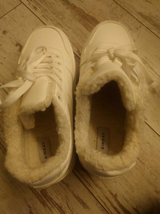 Buty ocieplane Sinsay damskie