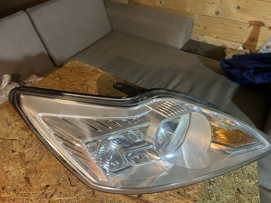 Права фара форд мондео. Оригінал 13W029 AF